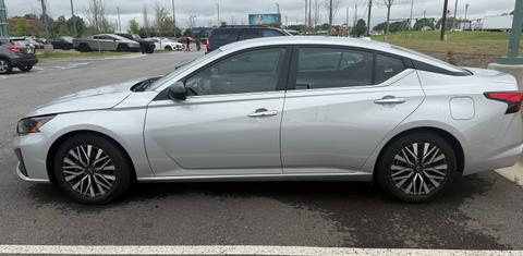 Nissan Altima 2024