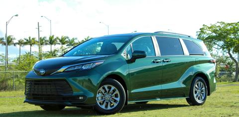 Toyota Sienna 2025