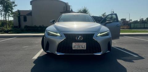 Lexus IS 2021