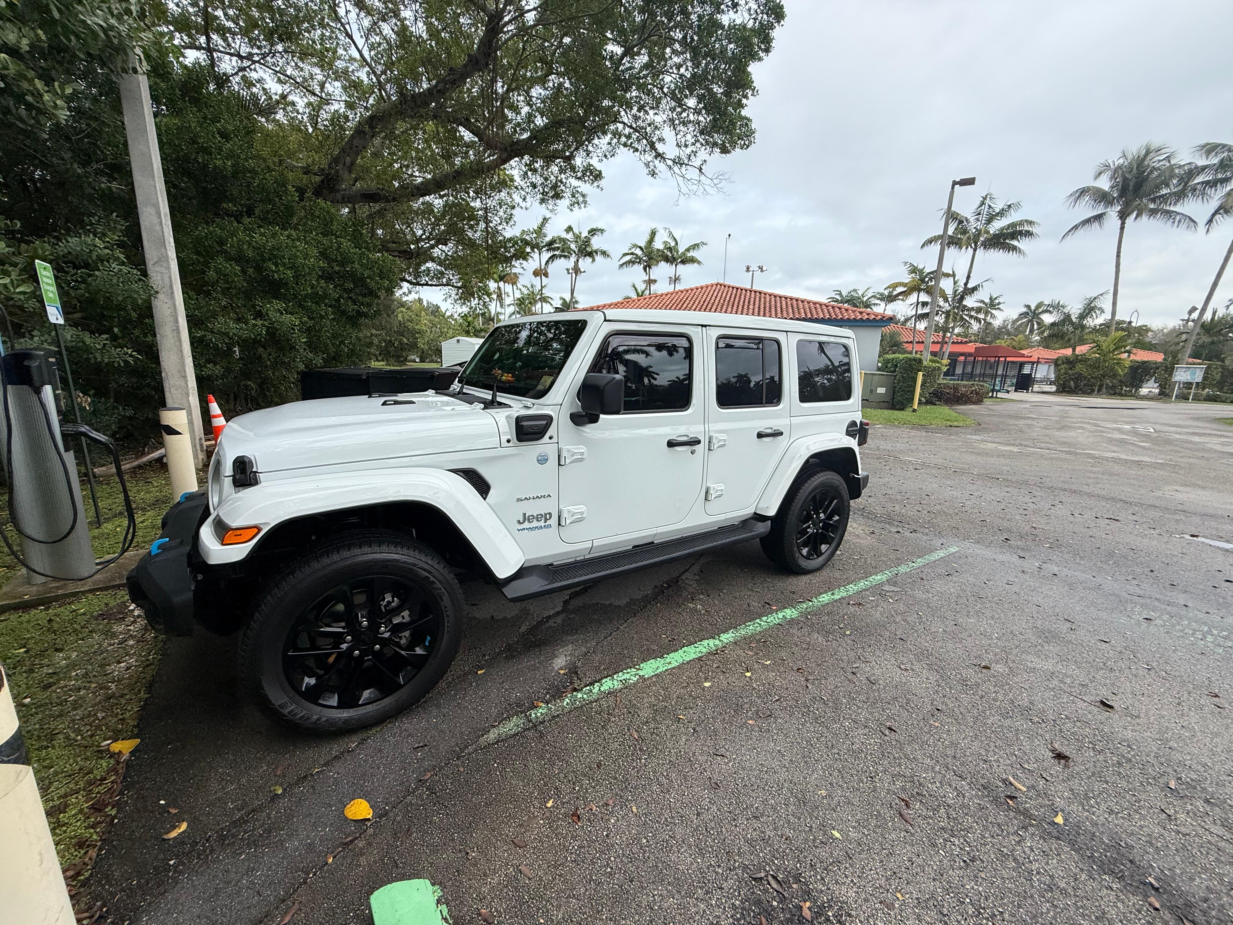Jeep Wrangler 4xe 2022 in 