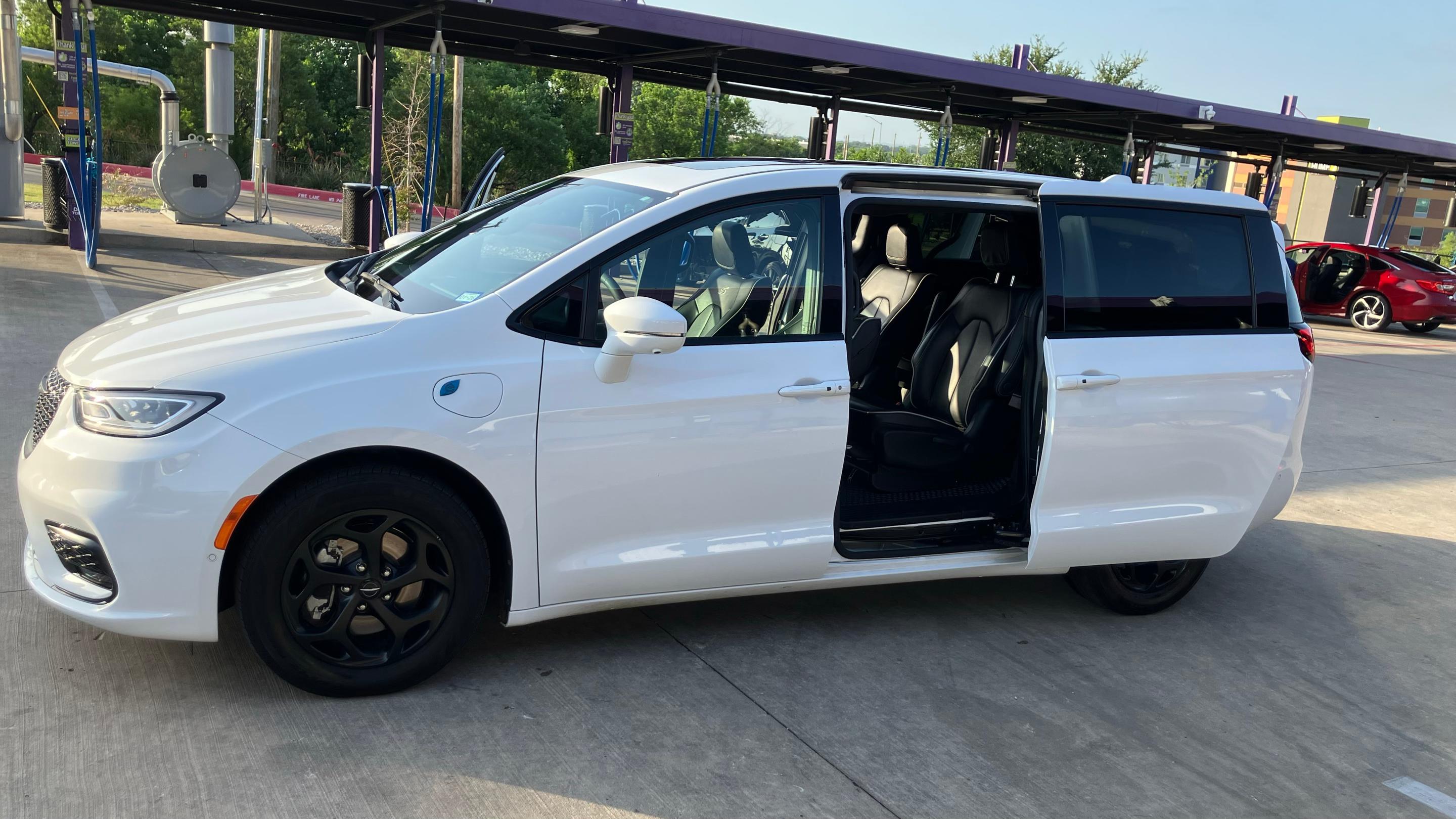 Chrysler Pacifica 2022 in Dallas, TX