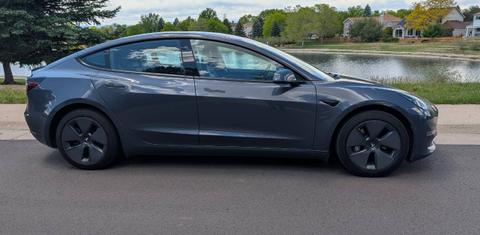 Tesla Model 3 2022
