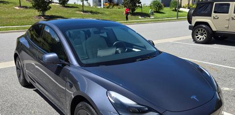 Tesla Model 3 2022