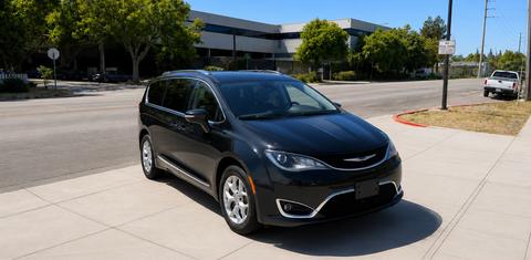 Chrysler Pacifica 2017
