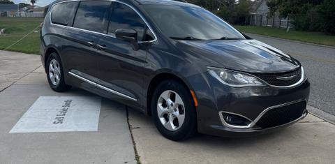 Chrysler Pacifica 2017