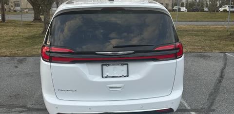 Chrysler Pacifica 2024