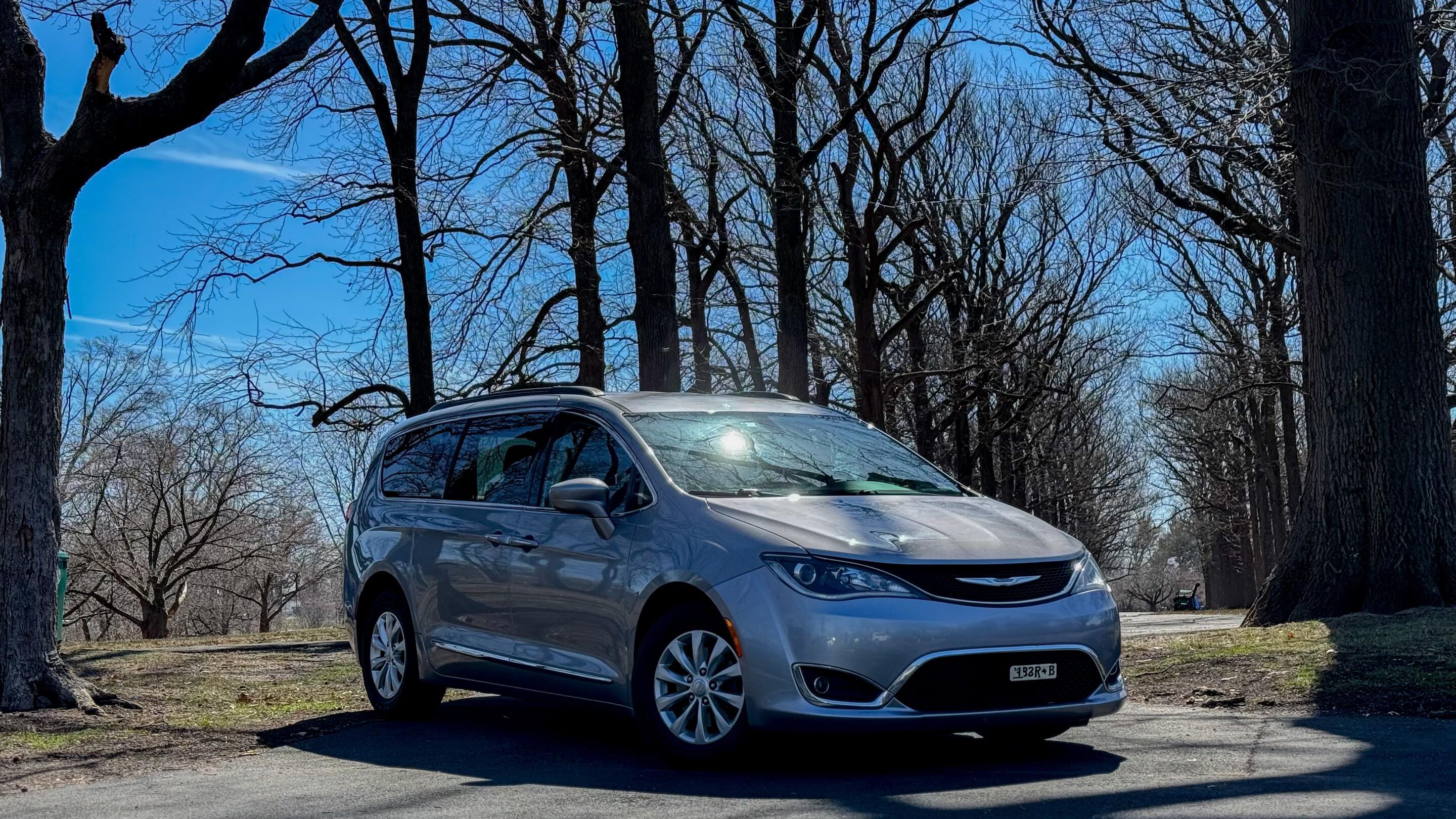 Chrysler Pacifica 2017 in Elizabeth, NJ