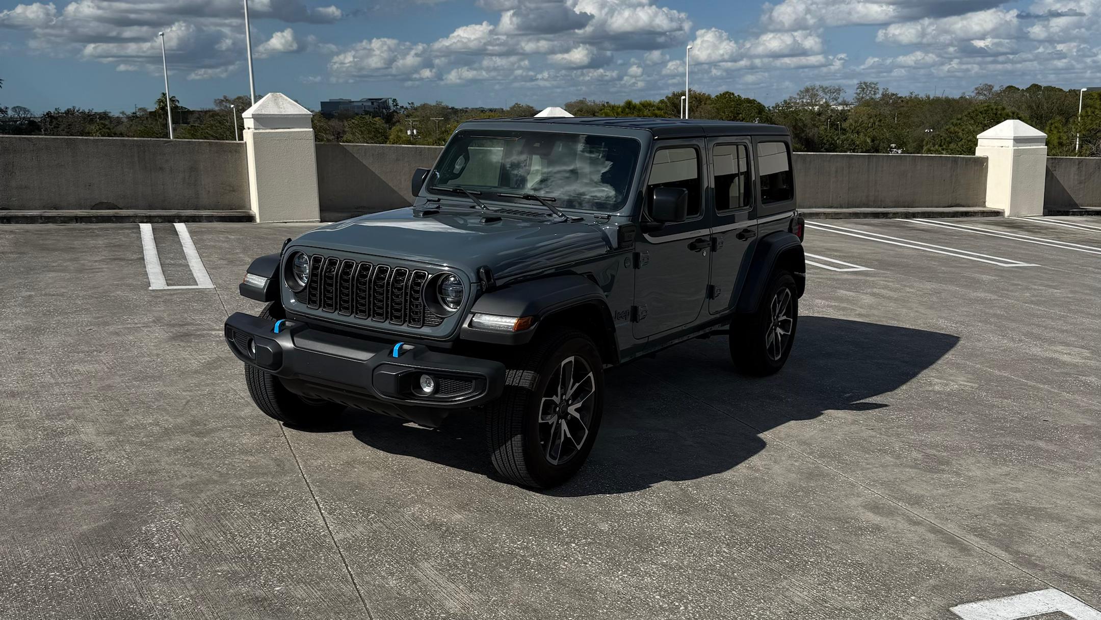 Jeep Wrangler 4xe 2024 in 