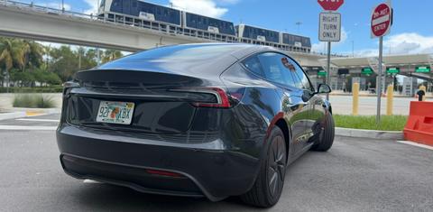Tesla Model 3 2025