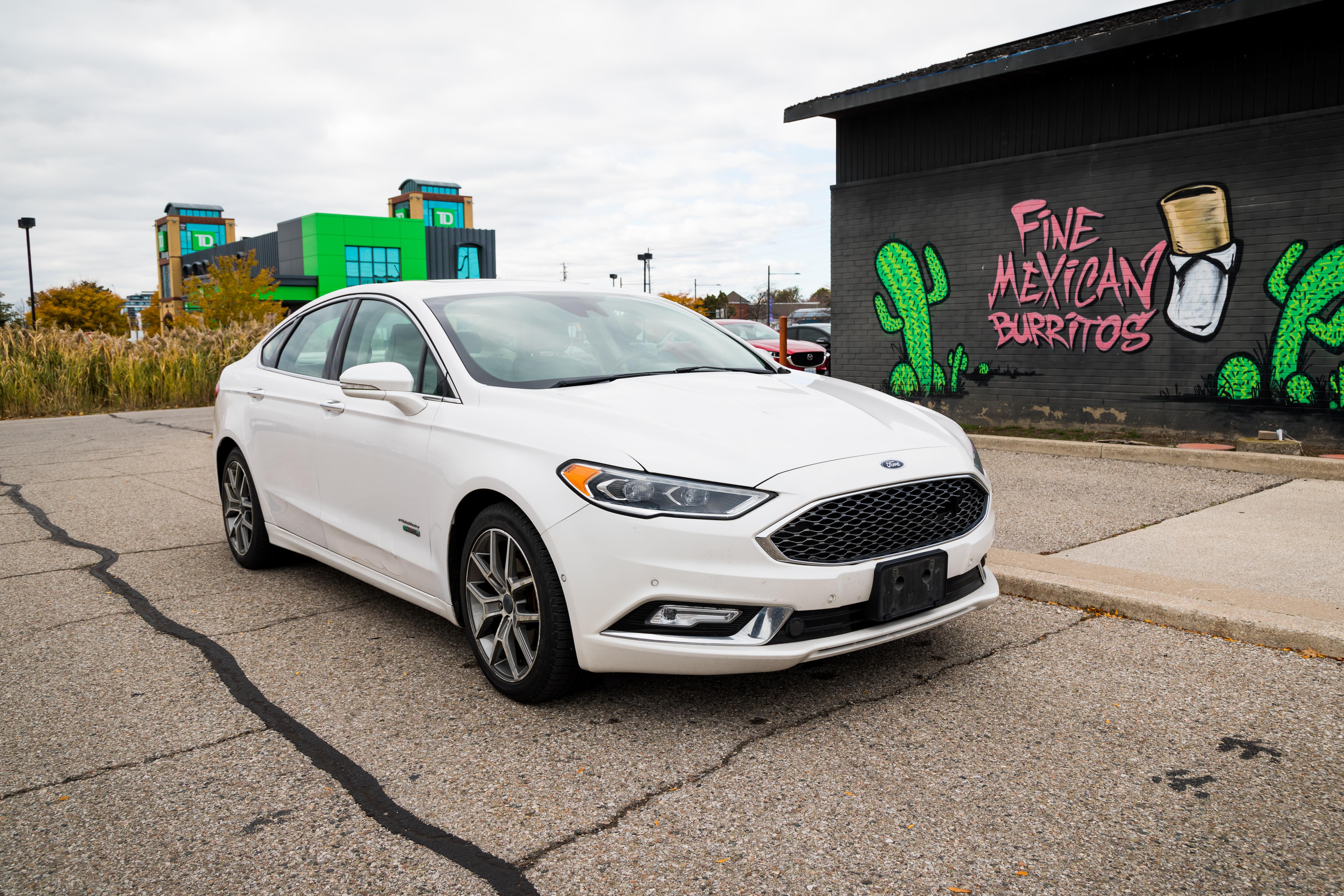 Ford Fusion Energi 2017 à 