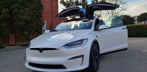 Tesla Model X 2022