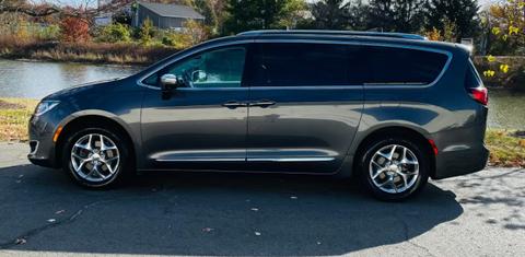 Chrysler Pacifica 2017