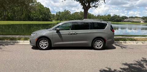 Chrysler Pacifica 2023