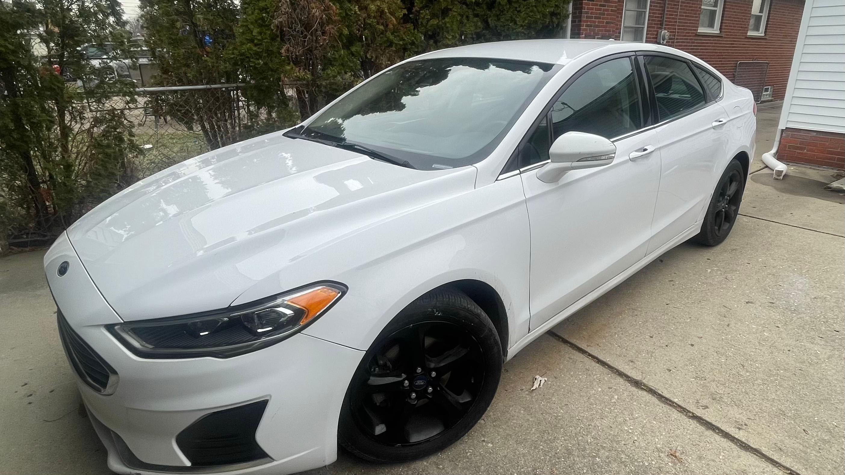 Ford Fusion 2020 in Eastpointe, MI