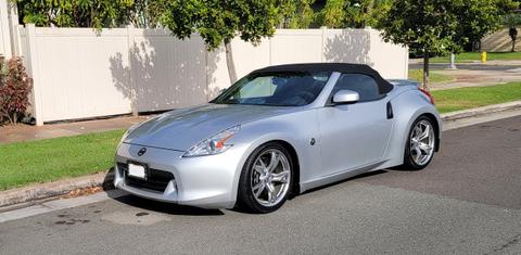 FUJIFILM EPION 370Z シルバー Nissan 370Z 2010 rental in Honolulu, HI by Legacy Motor Group | Turo