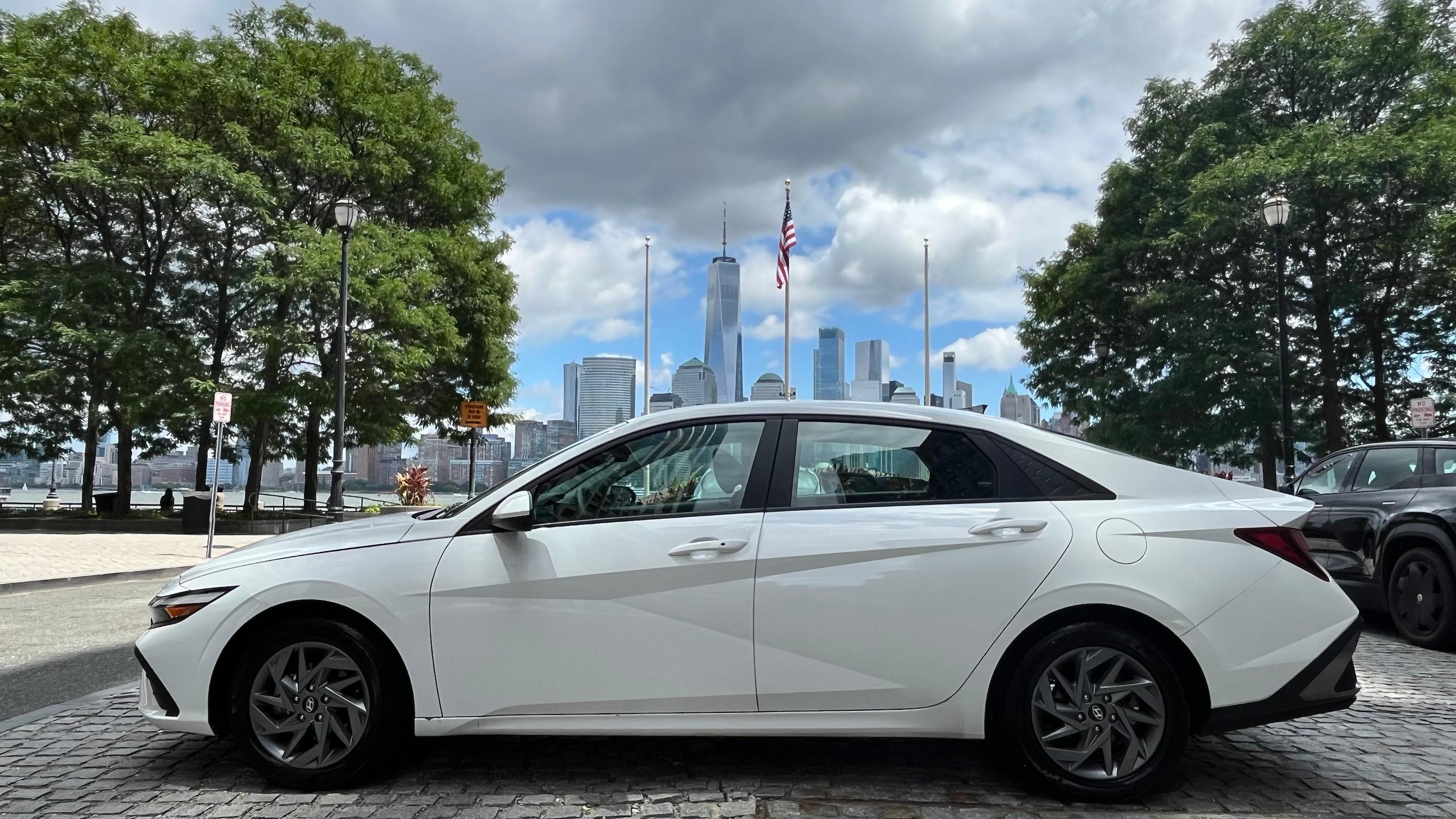 Hyundai Elantra 2024 in Jersey City, NJ