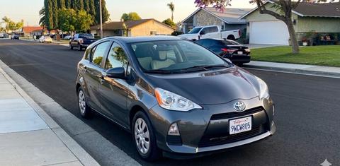 Toyota Prius c 2014