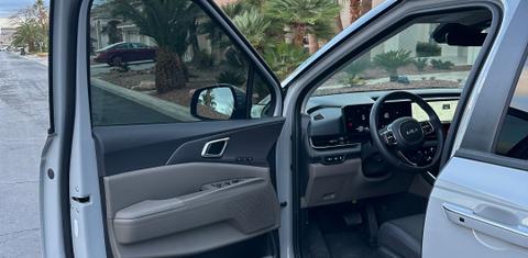 Kia Carnival Hybrid 2025