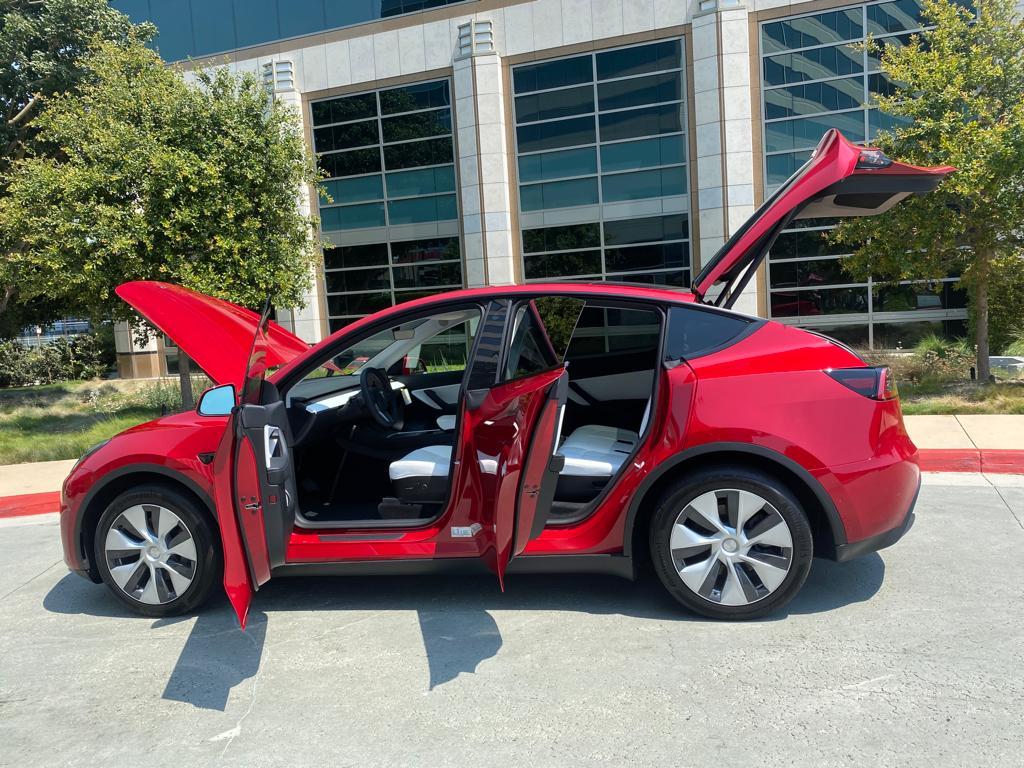 Tesla Model Y 2022 in Cathedral City, CA