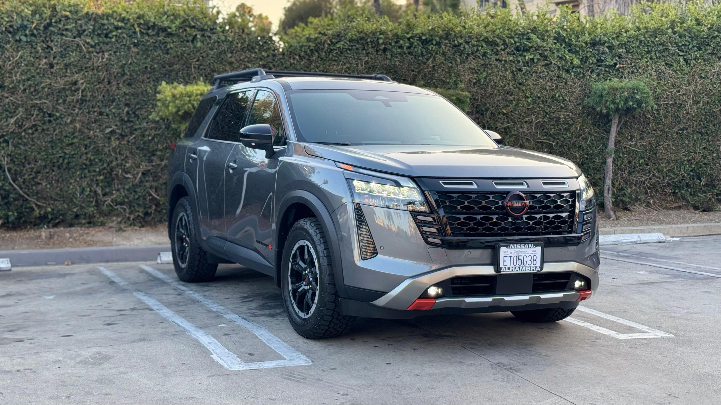 Nissan Pathfinder 2026 in Los Angeles, CA