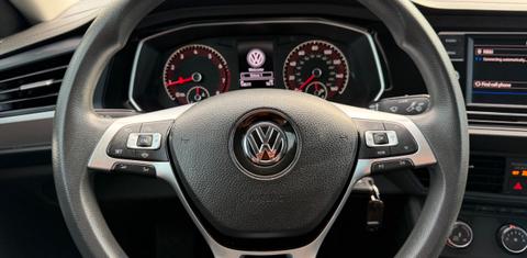 Volkswagen Jetta 2019