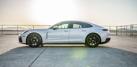 Porsche Panamera 2025