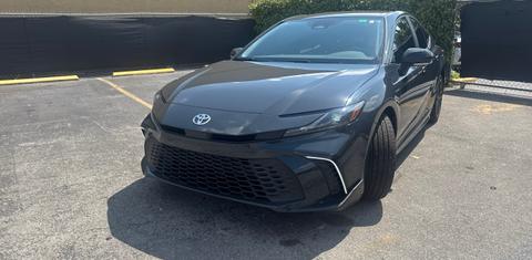 Toyota Camry Hybrid 2025