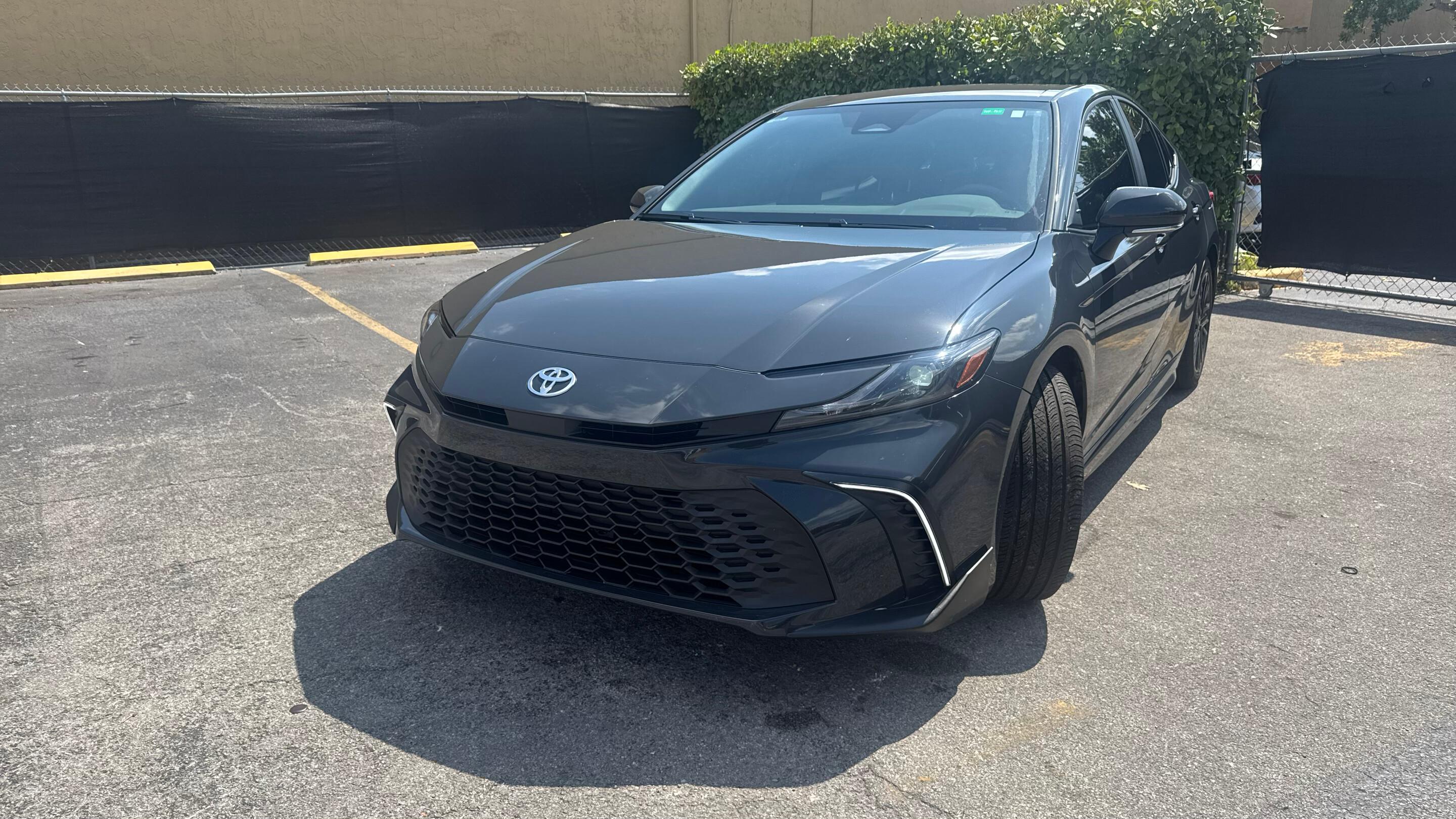 Toyota Camry Hybrid 2025 in 