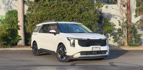 Kia CARNIVAL 2025