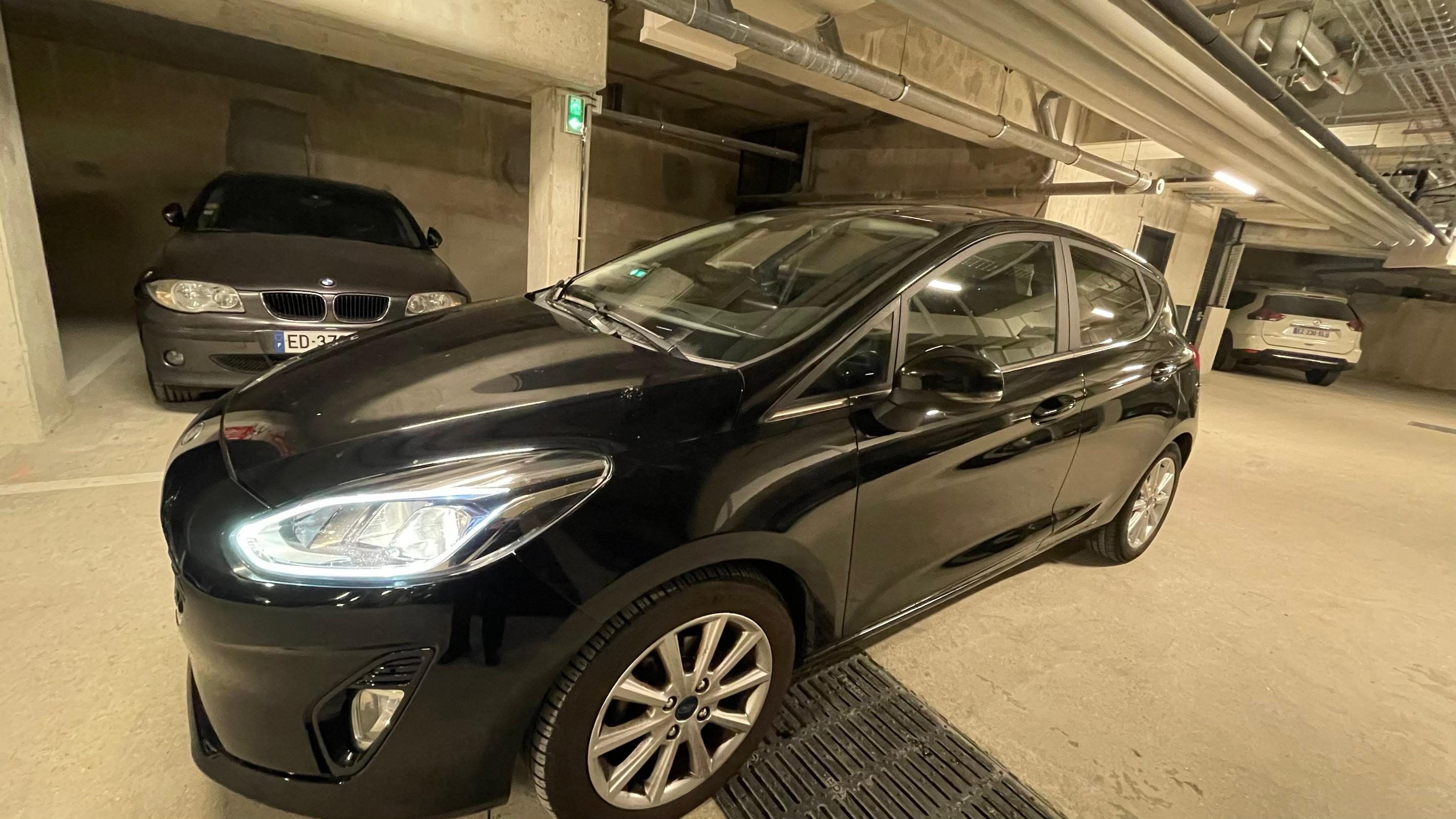 Ford FIESTA 2019 à Saint-Ouen-sur-Seine