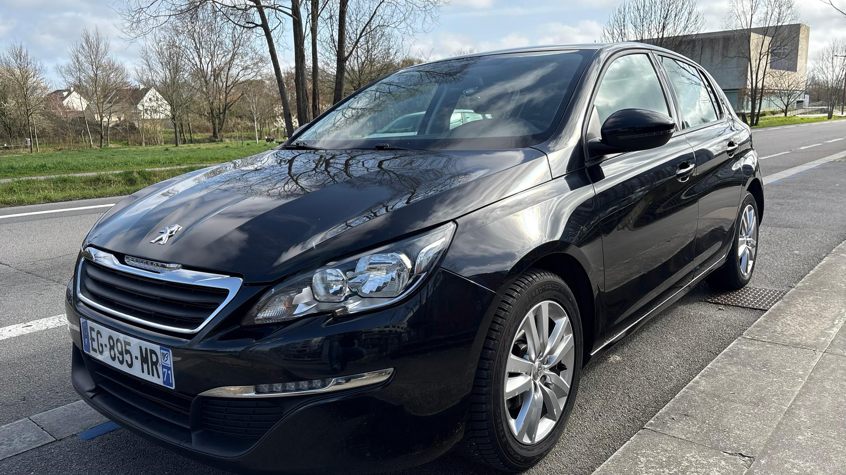 Peugeot 308 2016 à Nantes