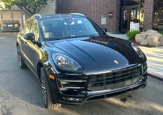 Porsche Macan car