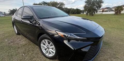Toyota Camry Hybrid 2026