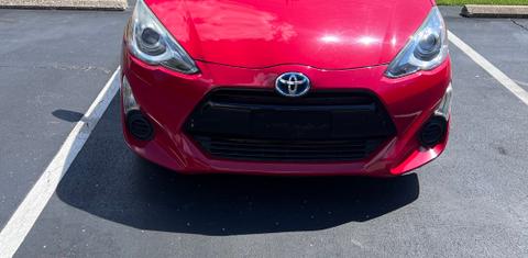 Toyota Prius c 2015