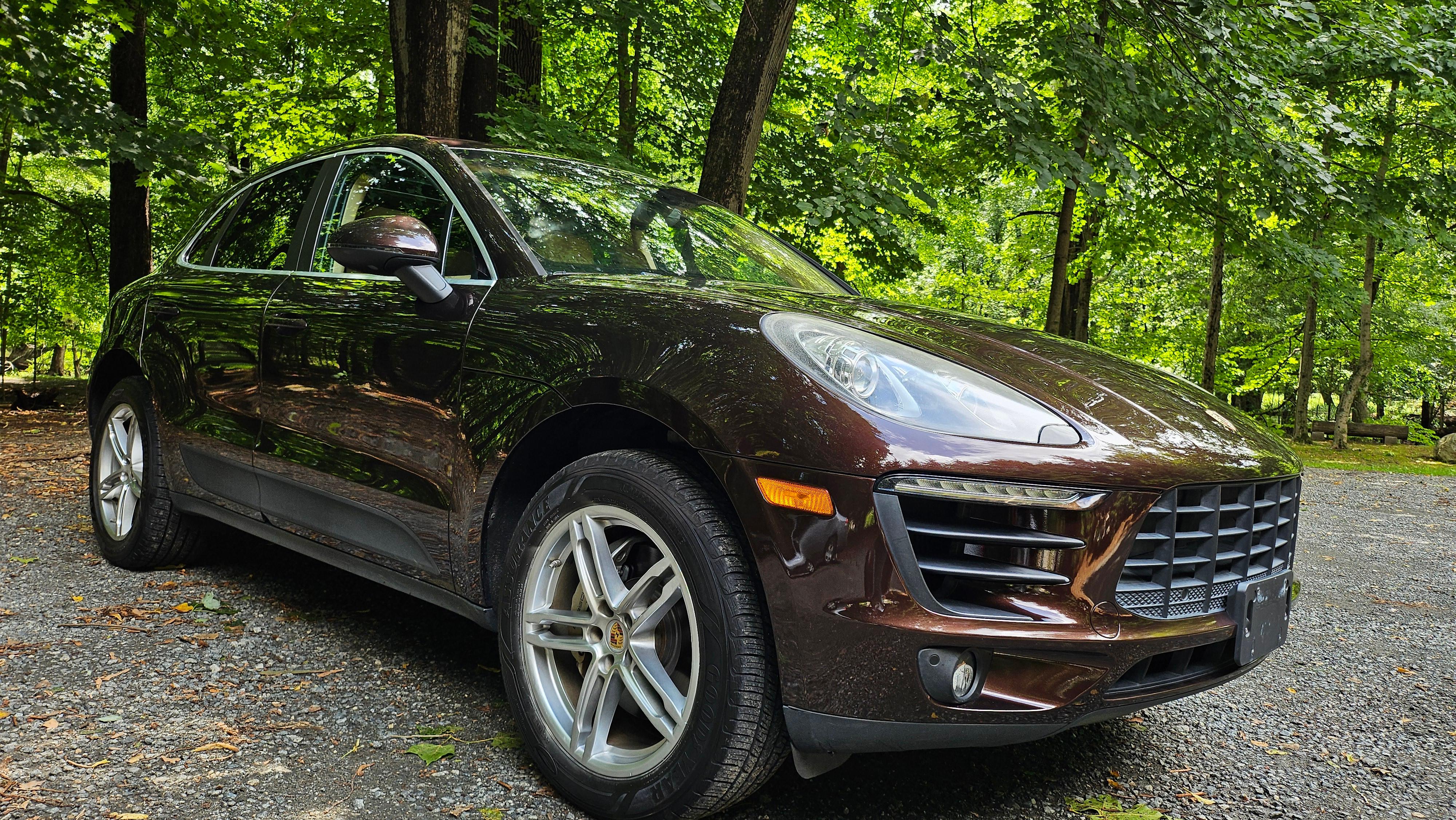 Porsche Macan 2016 in Hackensack, NJ
