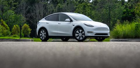 Tesla Model Y 2023