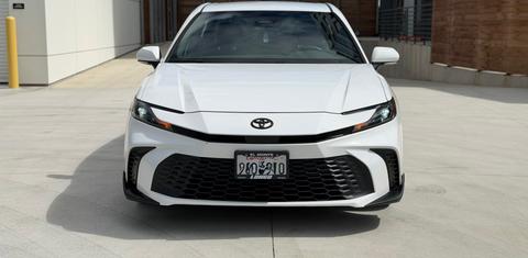 Toyota Camry Hybrid 2025