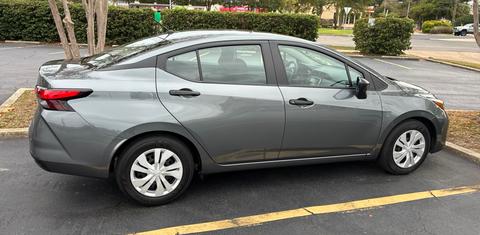 Nissan Versa 2025
