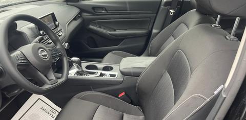 Nissan Altima 2023