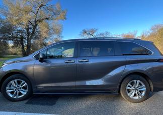 Toyota Sienna car