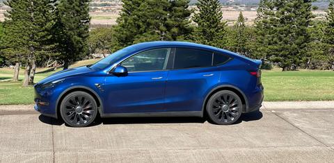 Tesla Model Y 2025