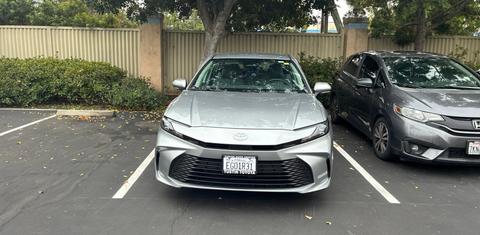 Toyota Camry Hybrid 2025