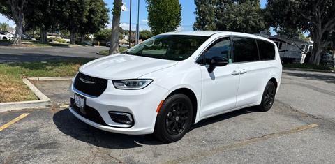 Chrysler Pacifica 2024