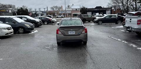 Nissan Versa 2016