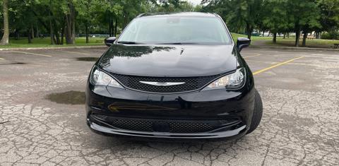 Chrysler Grand Caravan 2023
