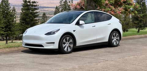 Tesla Model Y 2024
