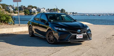 Toyota Camry Hybrid 2024