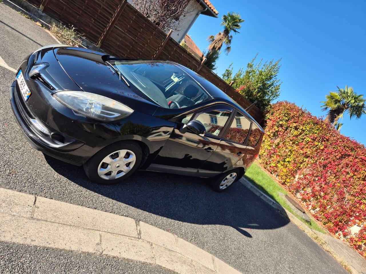 Renault GRAND SCENIC III 2013 à Albi