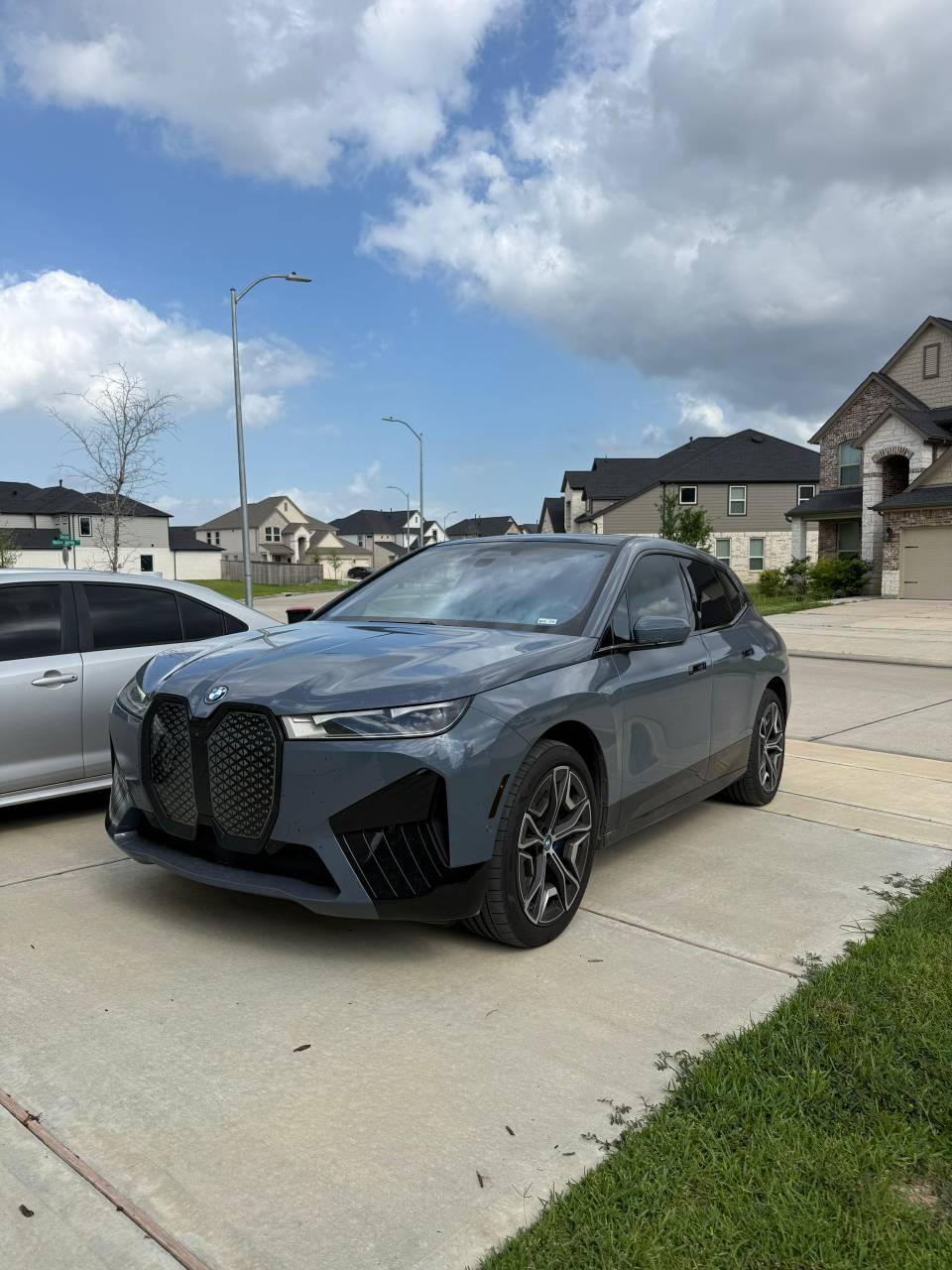 BMW iX 2024 in 