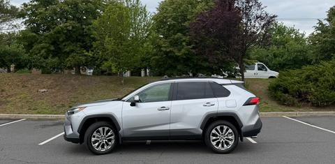 Toyota RAV4 2025